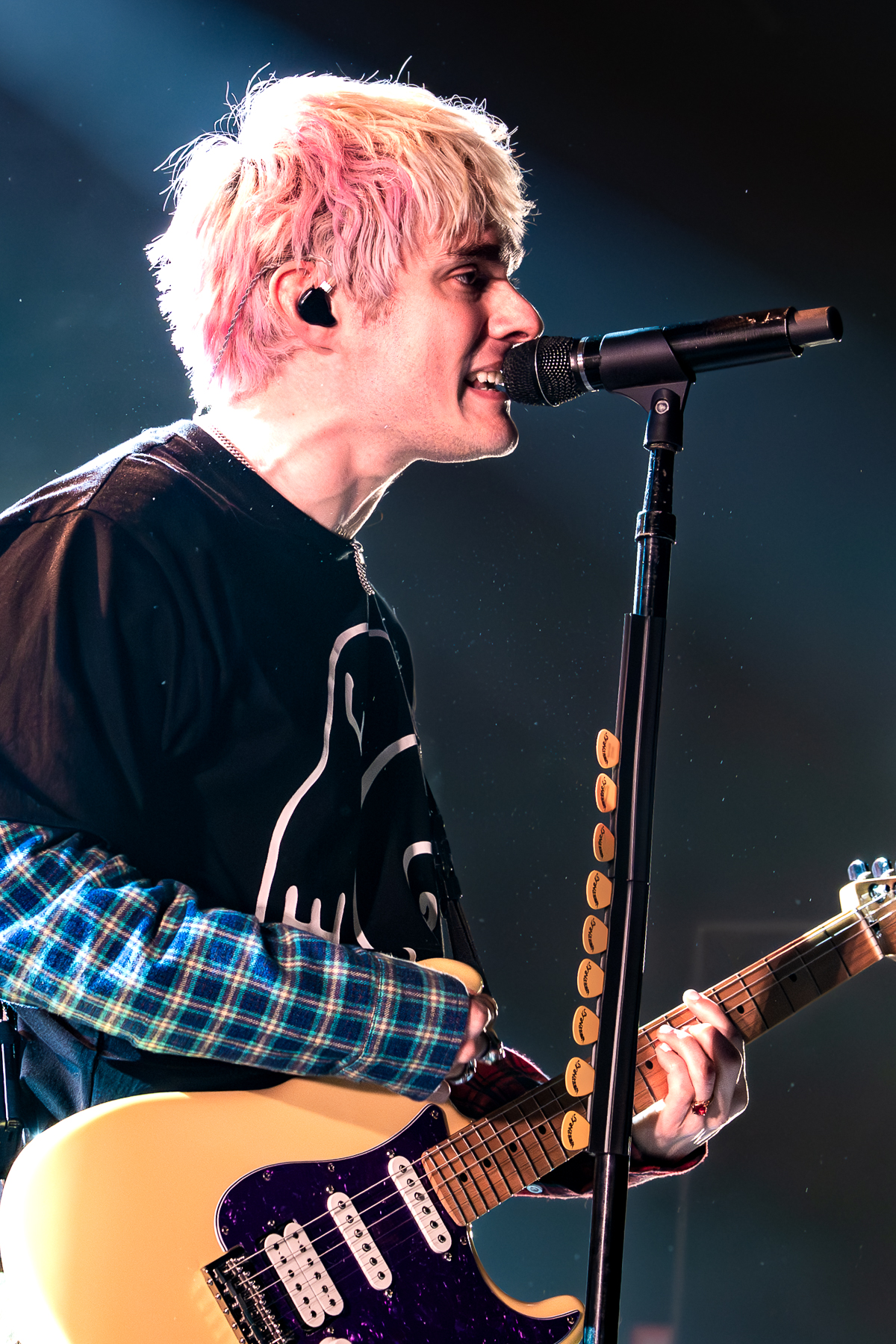 Waterparks @ Trix, picture 11, photographed by Anoek Houben - FrontView Magazine