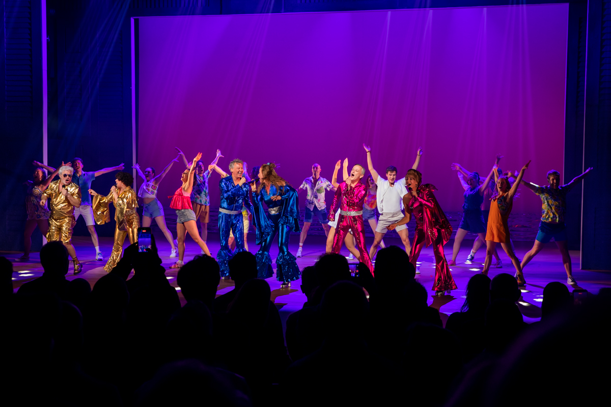 Première Mamma Mia @ Stadsschouwburg Antwerpen, picture 75, photographed by Goele Bormans - FrontView Magazine
