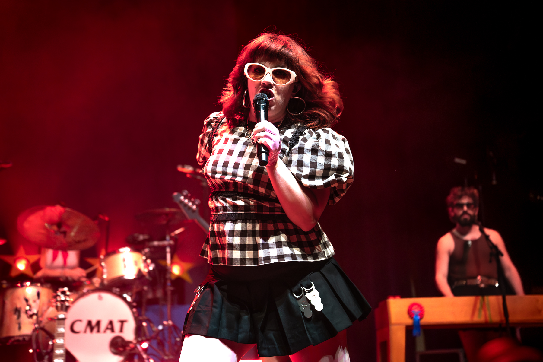 CMAT @ Muziekgieterij, picture 2, photographed by Anoek Houben - FrontView Magazine