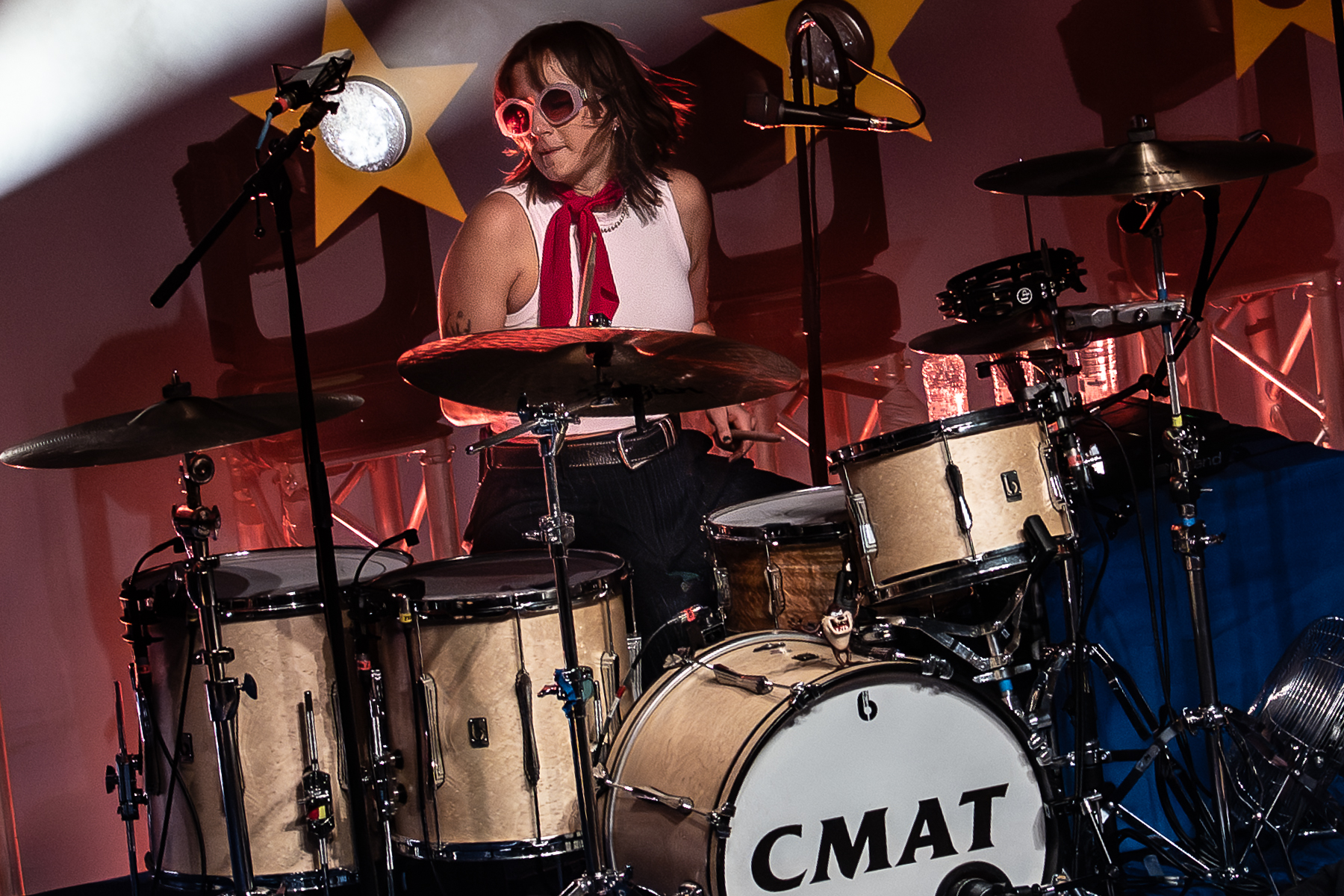 CMAT @ Muziekgieterij, picture 18, photographed by Anoek Houben - FrontView Magazine