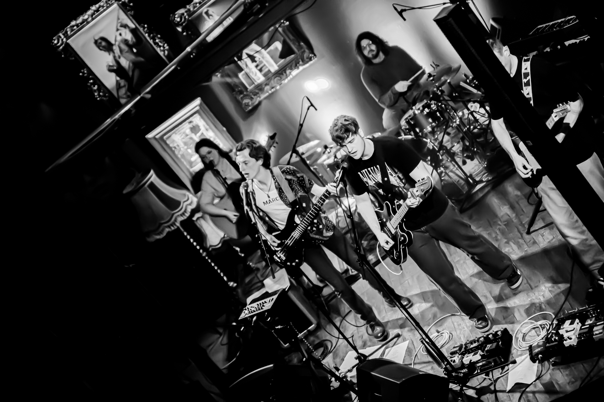 Luka Winters @ MACCA Club, picture 21, photographed by Leen Verlinden - FrontView Magazine