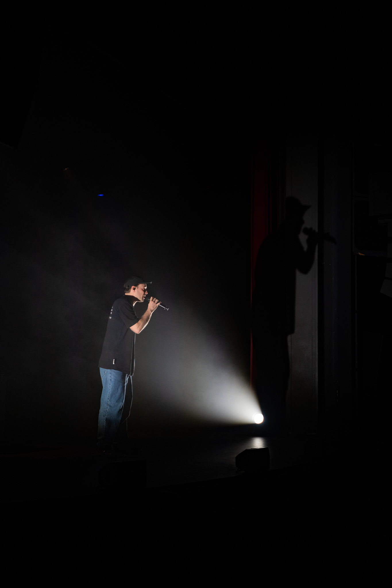 Birhang @ Arenbergschouwburg, foto 6, foto's door Tine Van Daele - FrontView Magazine