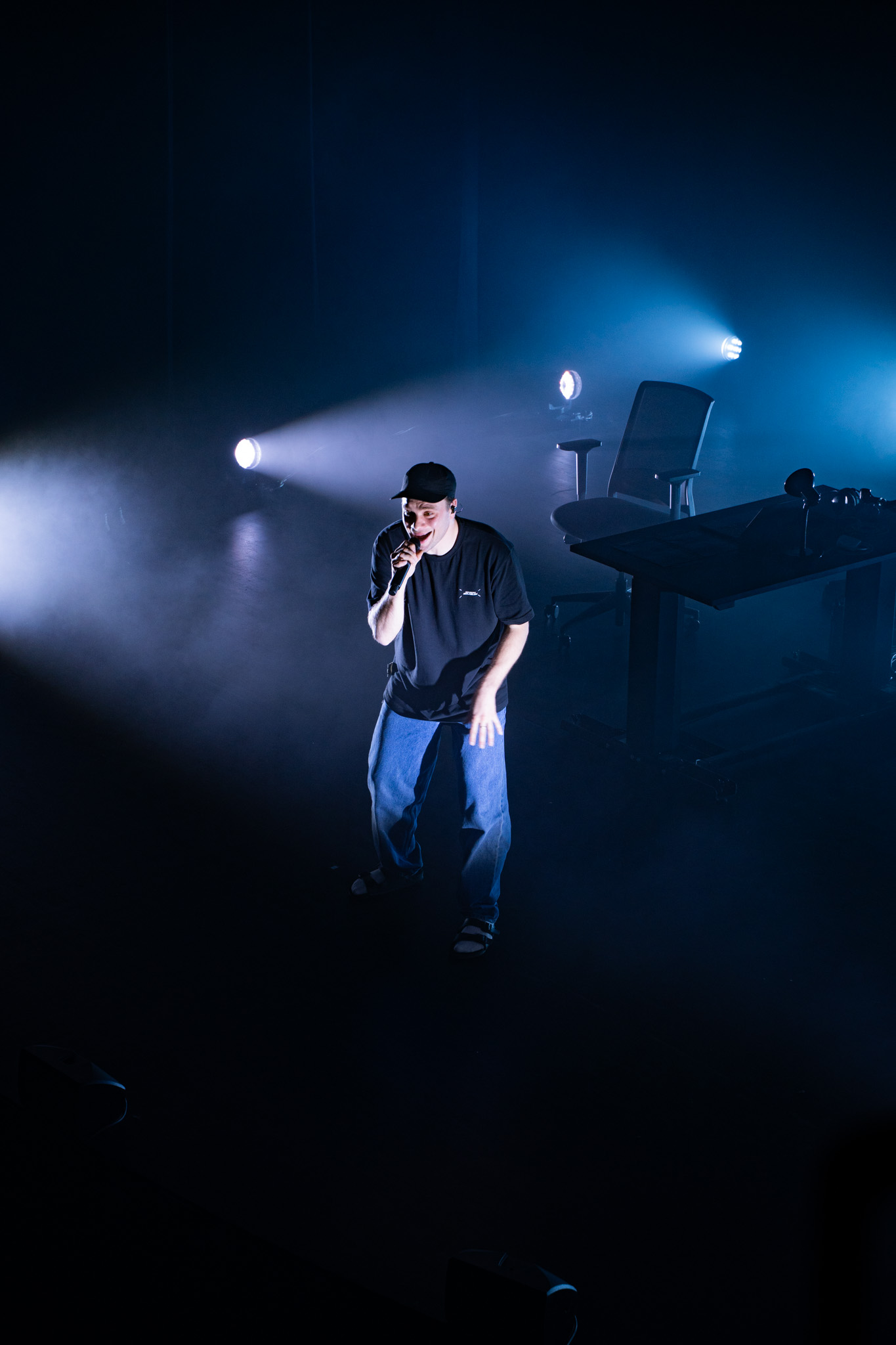 Birhang @ Arenbergschouwburg, foto 14, foto's door Tine Van Daele - FrontView Magazine