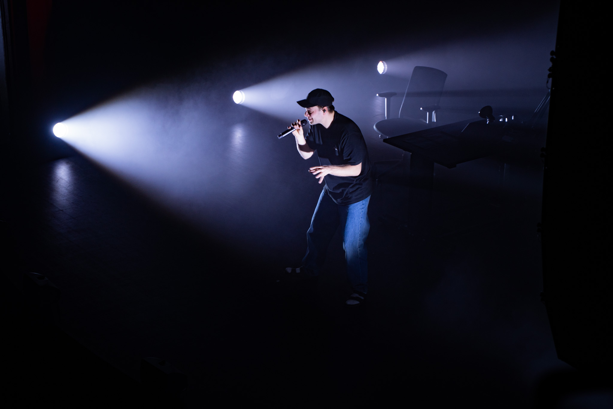 Birhang @ Arenbergschouwburg, foto 15, foto's door Tine Van Daele - FrontView Magazine