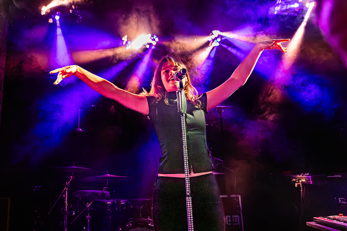 Lena Hessels @ De Roma, picture 5, photographed by Marc Verdonck - FrontView Magazine
