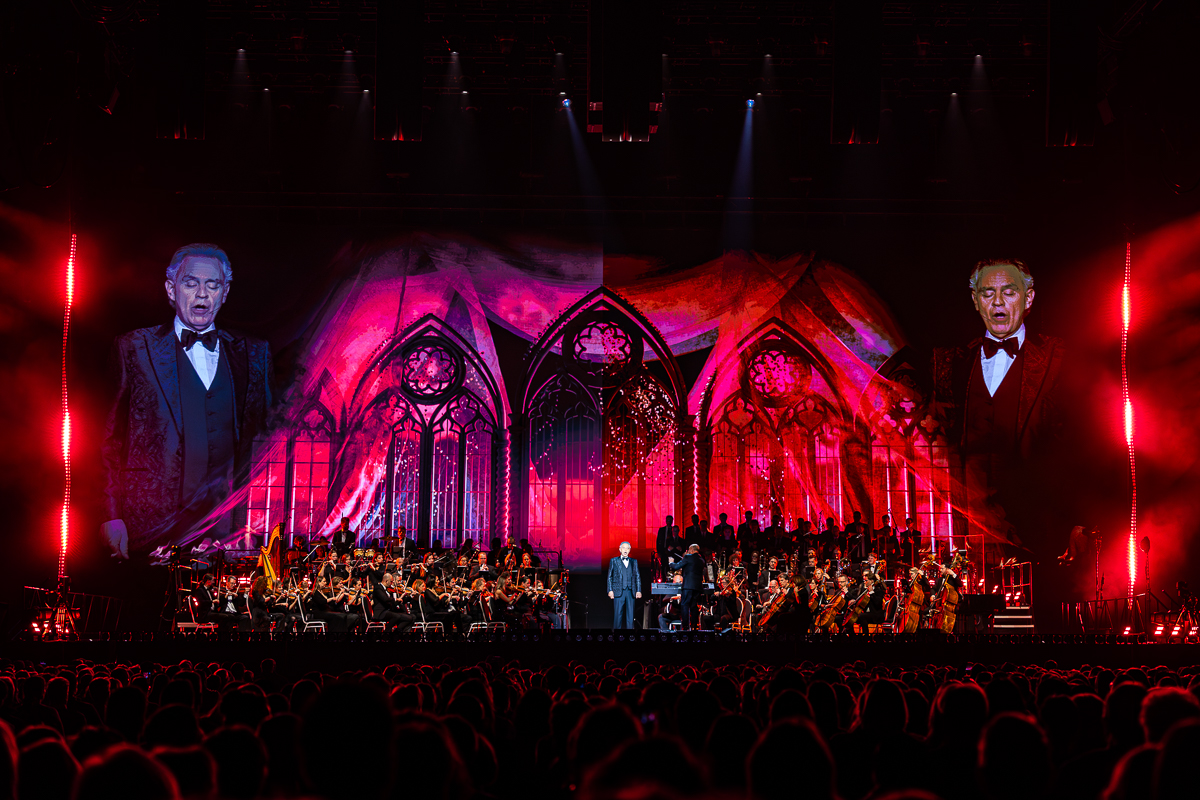 Andrea Bocelli @ AFAS Dome, picture 6, photographed by Dorien Goetschalckx - FrontView Magazine