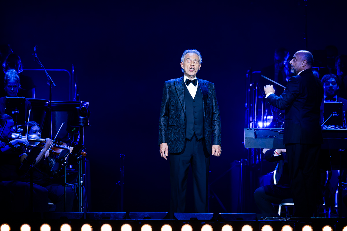 Andrea Bocelli @ AFAS Dome, picture 9, photographed by Dorien Goetschalckx - FrontView Magazine