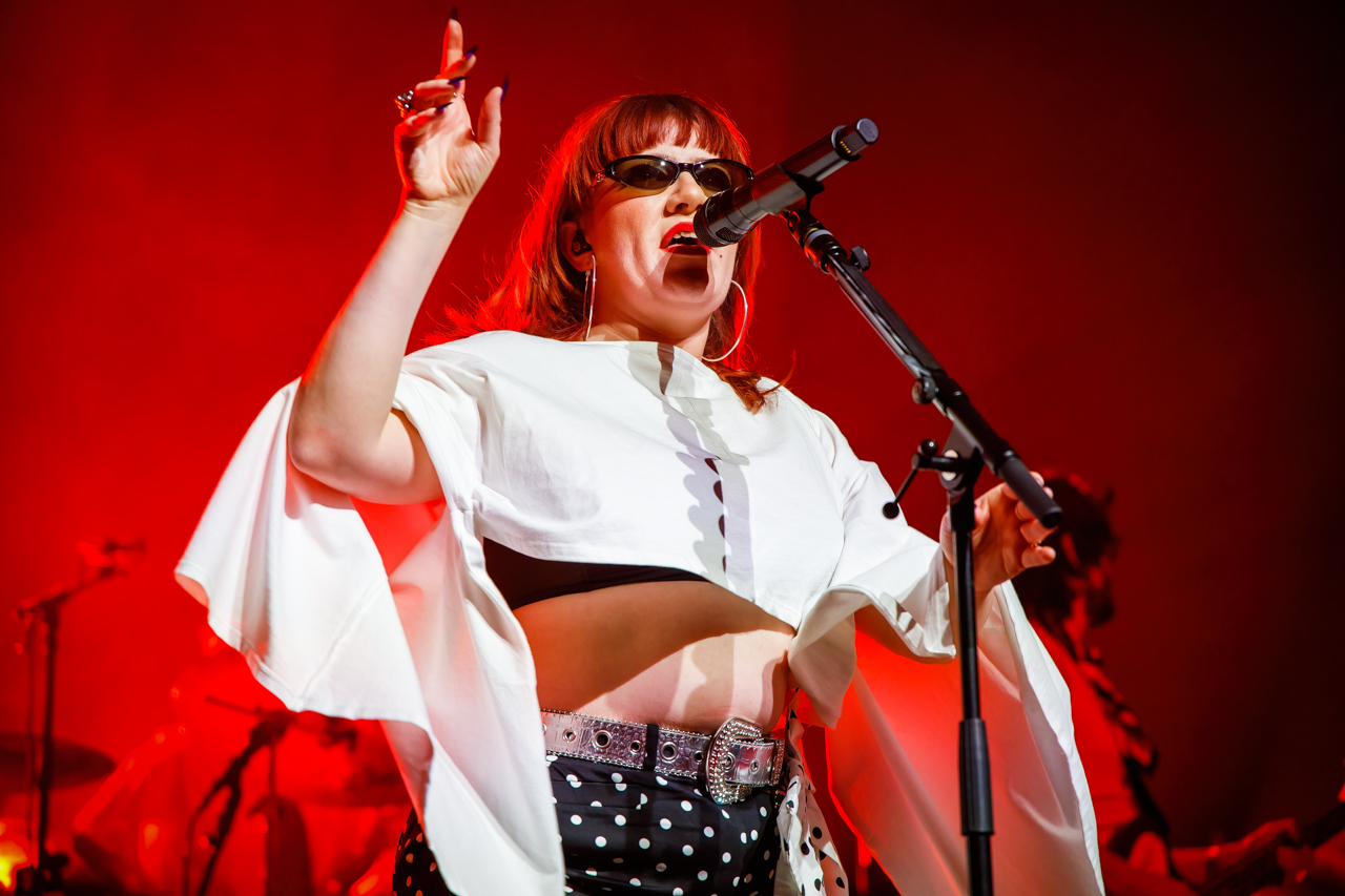 CMAT In concert @ De Roma, picture 6, photographed by Paul Jongeneelen - FrontView Magazine