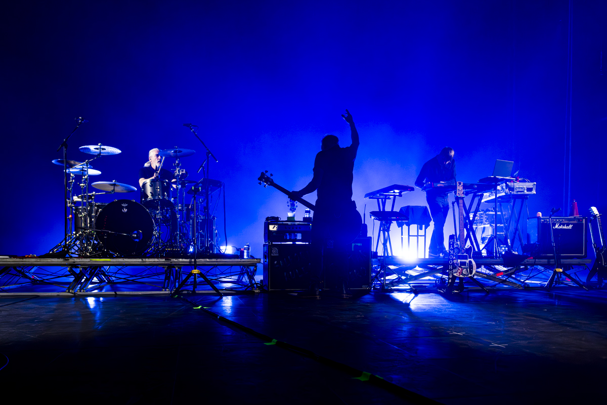 Peter Hook & The Light @ Ancienne Belgique, picture 3, photographed by Bart Janssens - FrontView Magazine