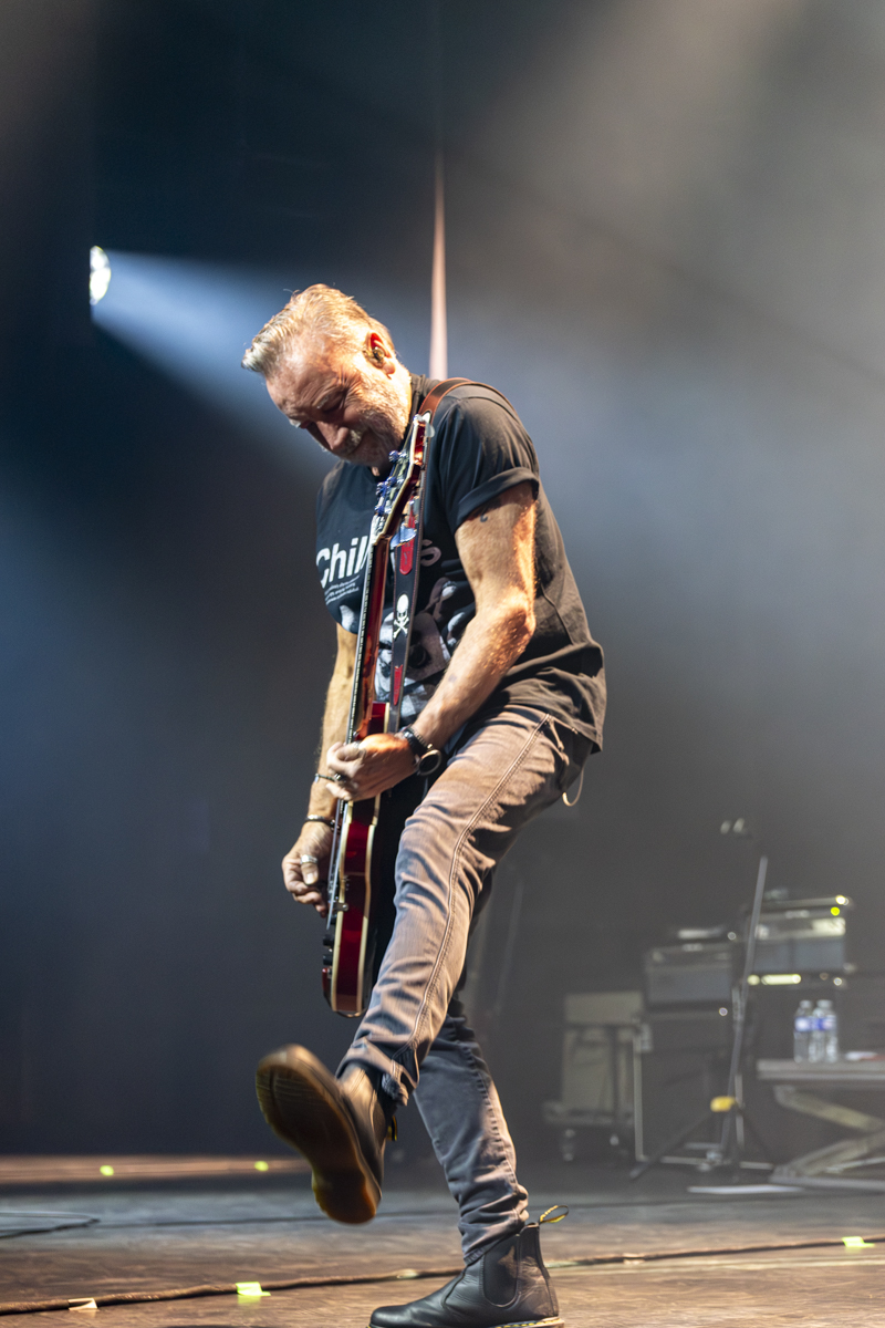 Peter Hook & The Light @ Ancienne Belgique, picture 8, photographed by Bart Janssens - FrontView Magazine