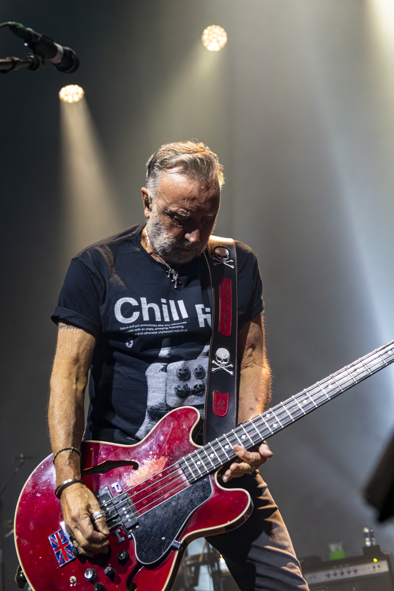 Peter Hook & The Light @ Ancienne Belgique, picture 14, photographed by Bart Janssens - FrontView Magazine