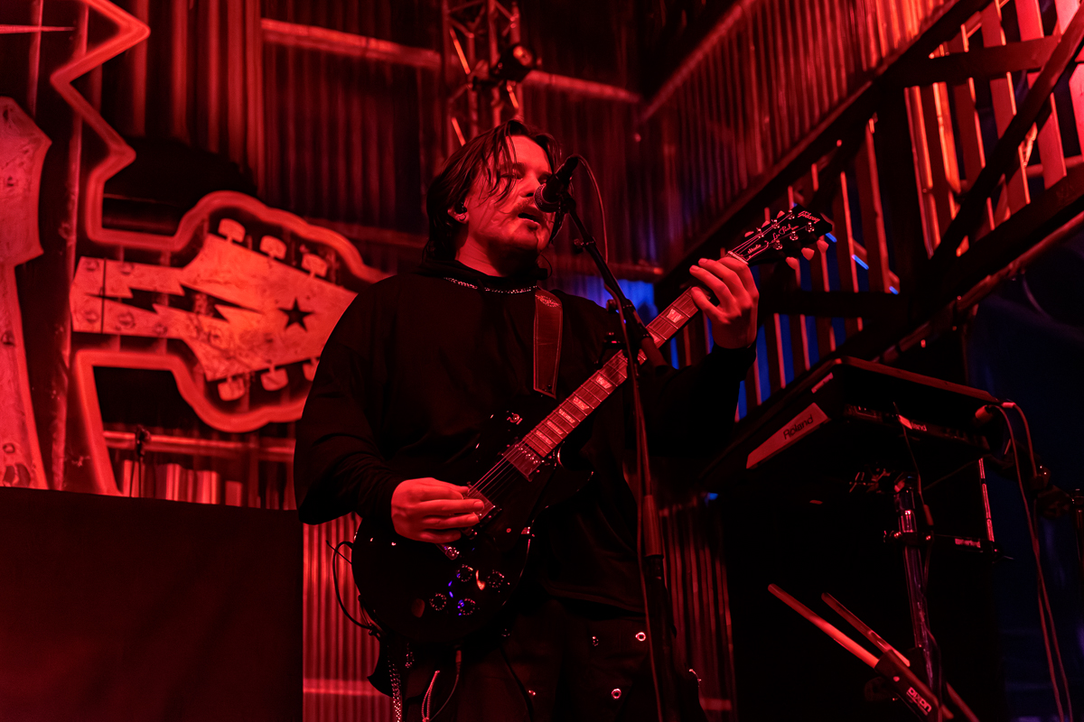 Baby Lasagna @ Paaspop 2026, picture 11, photographed by Peter Smet - FrontView Magazine