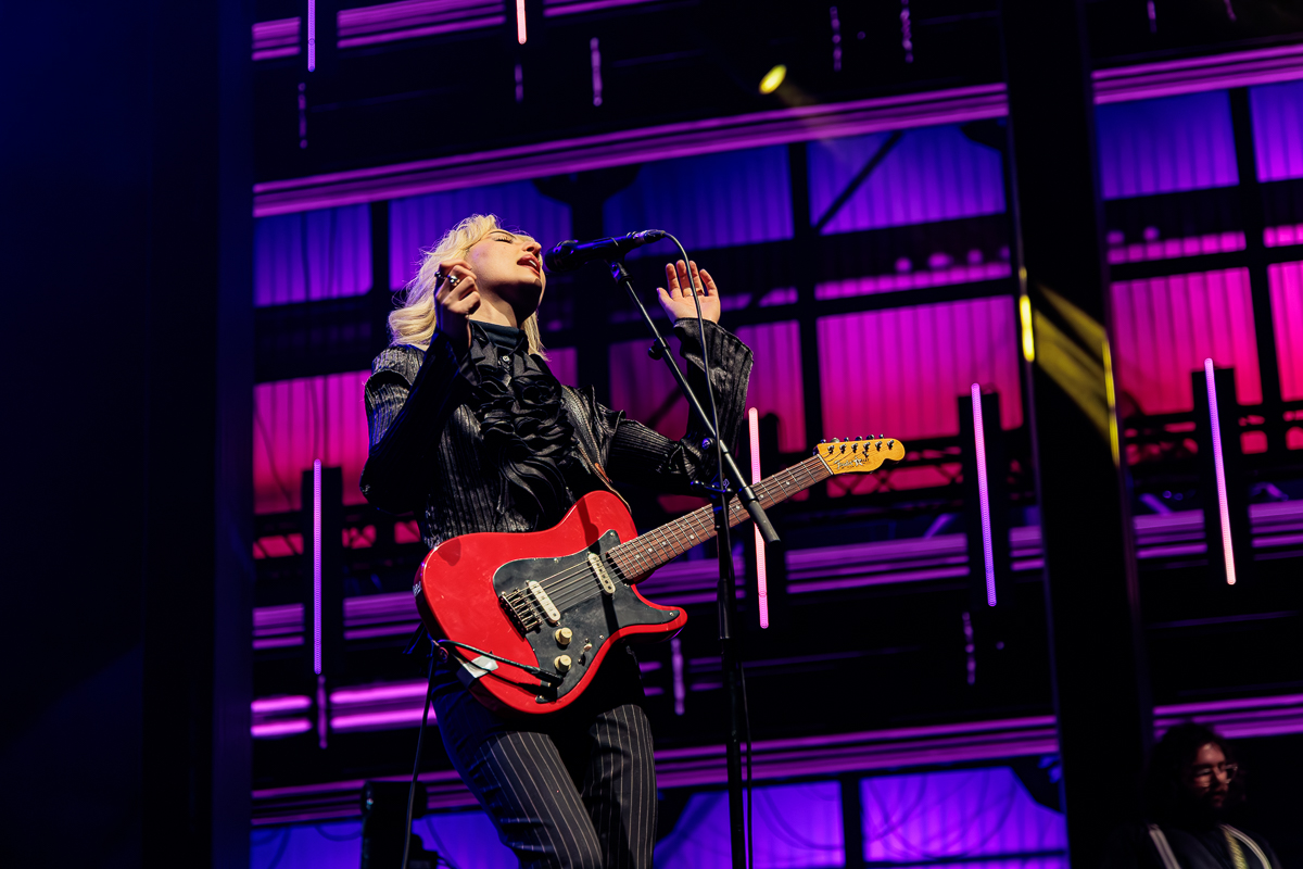 Hiqpy @ Paaspop 2026, picture 6, photographed by Peter Smet - FrontView Magazine