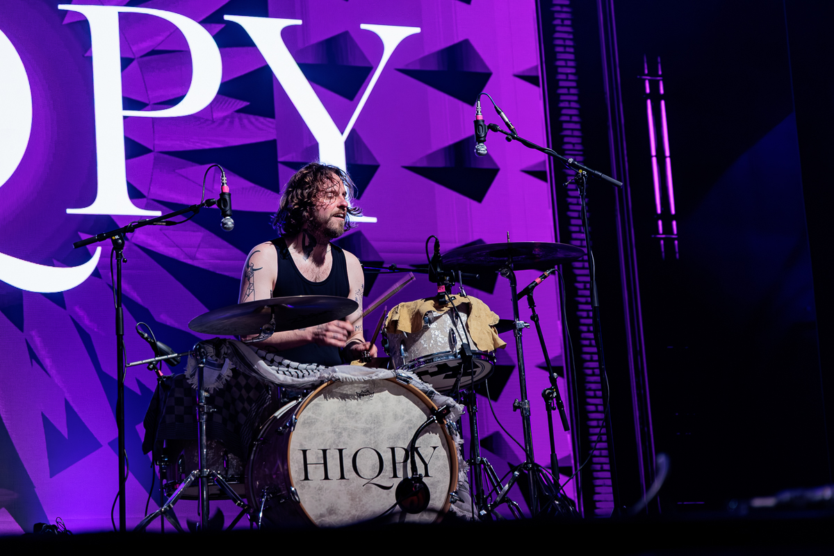 Hiqpy @ Paaspop 2026, picture 7, photographed by Peter Smet - FrontView Magazine