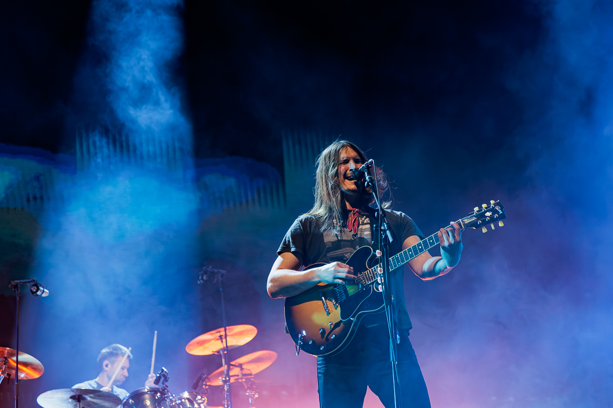 Kensington @ Paaspop 2026, picture 10, photographed by Peter Smet - FrontView Magazine