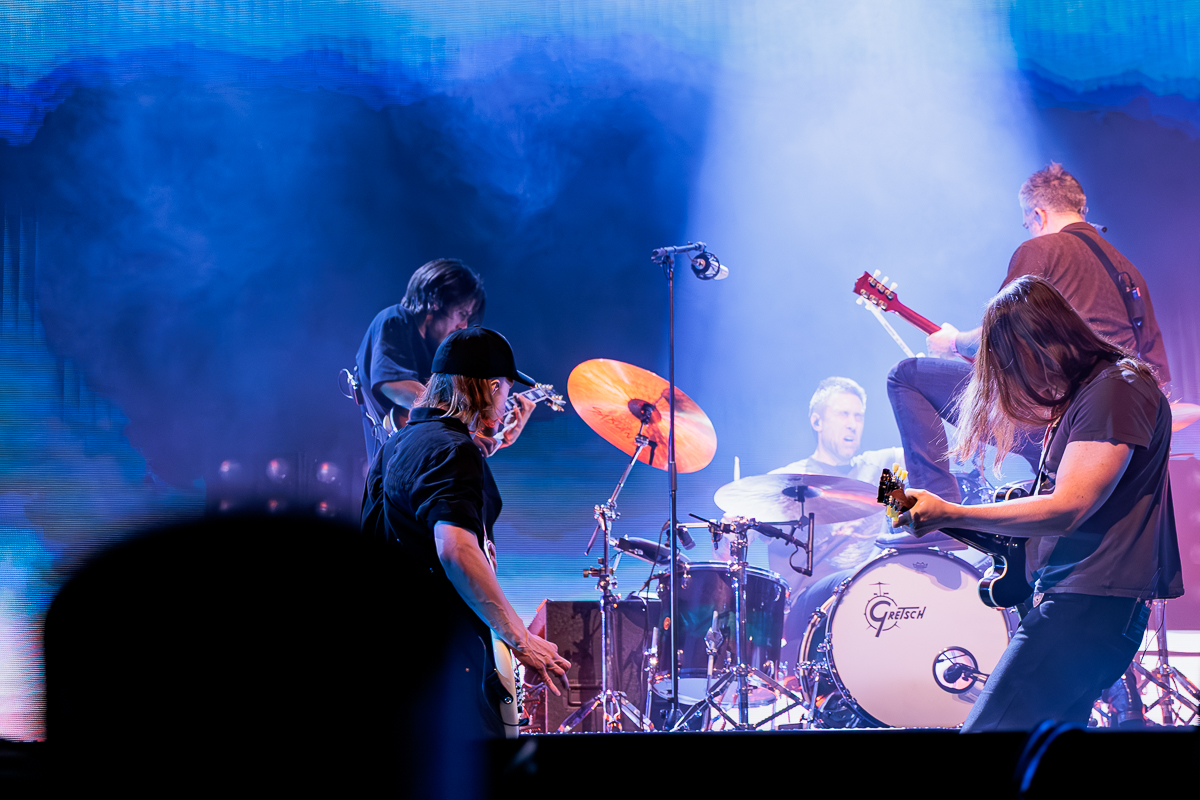 Kensington @ Paaspop 2026, picture 11, photographed by Peter Smet - FrontView Magazine