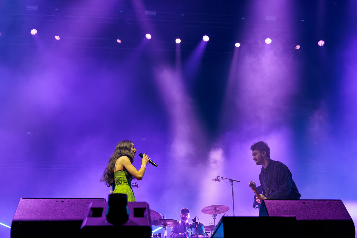 Nona @ Paaspop 2026, picture 1, photographed by Peter Smet - FrontView Magazine
