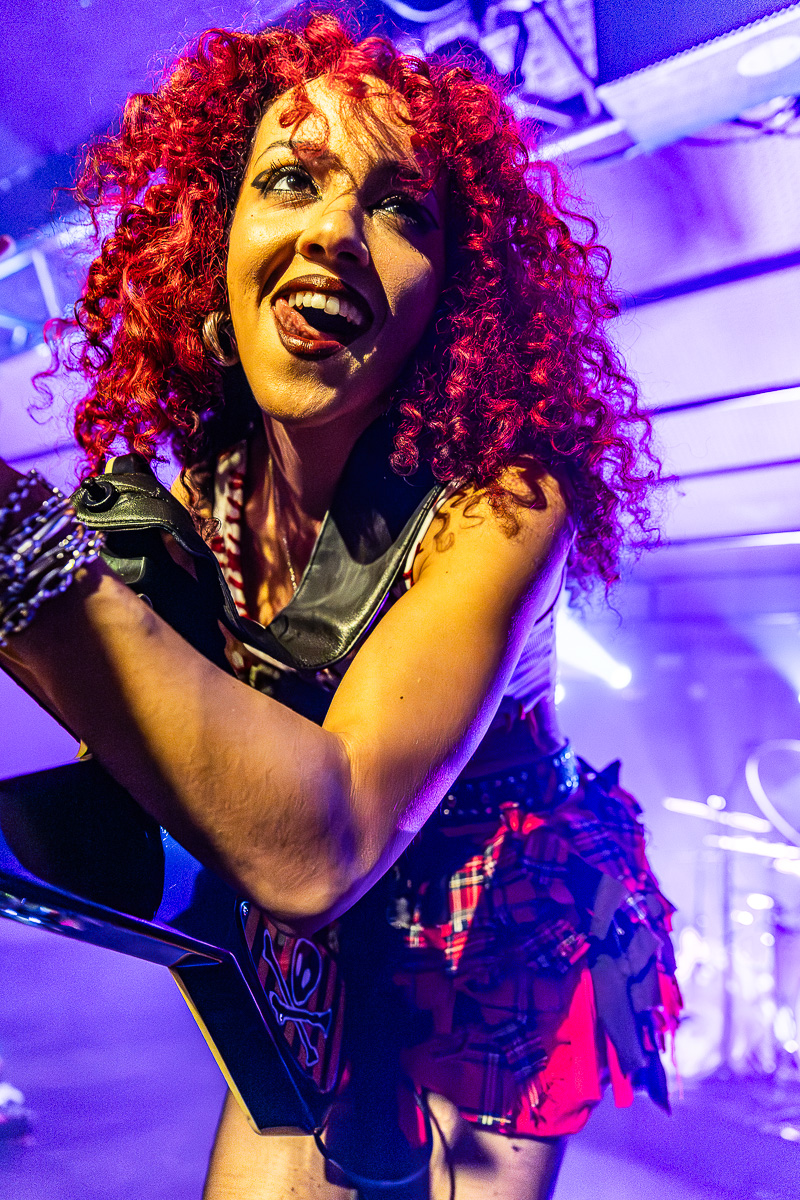 Nova Twins @ Trix, picture 14, photographed by Marc Verdonck - FrontView Magazine