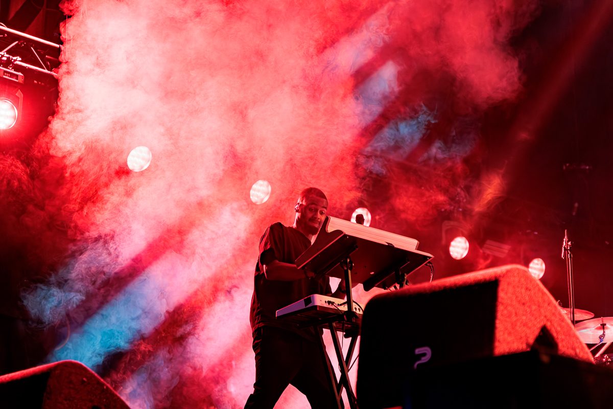 Jonna Fraser @ Paaspop 2026, picture 11, photographed by Peter Smet - FrontView Magazine