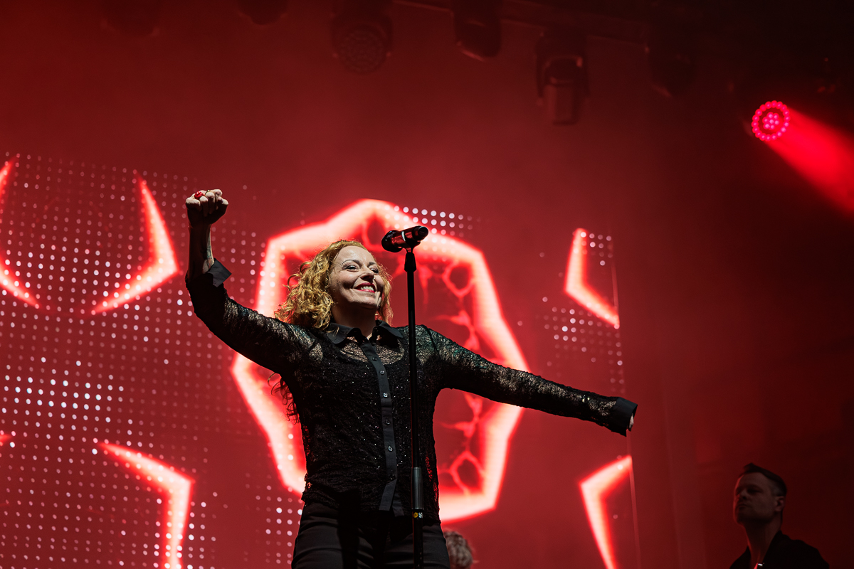 The Gathering @ Paaspop 2026, foto 1, foto's door Peter Smet - FrontView Magazine