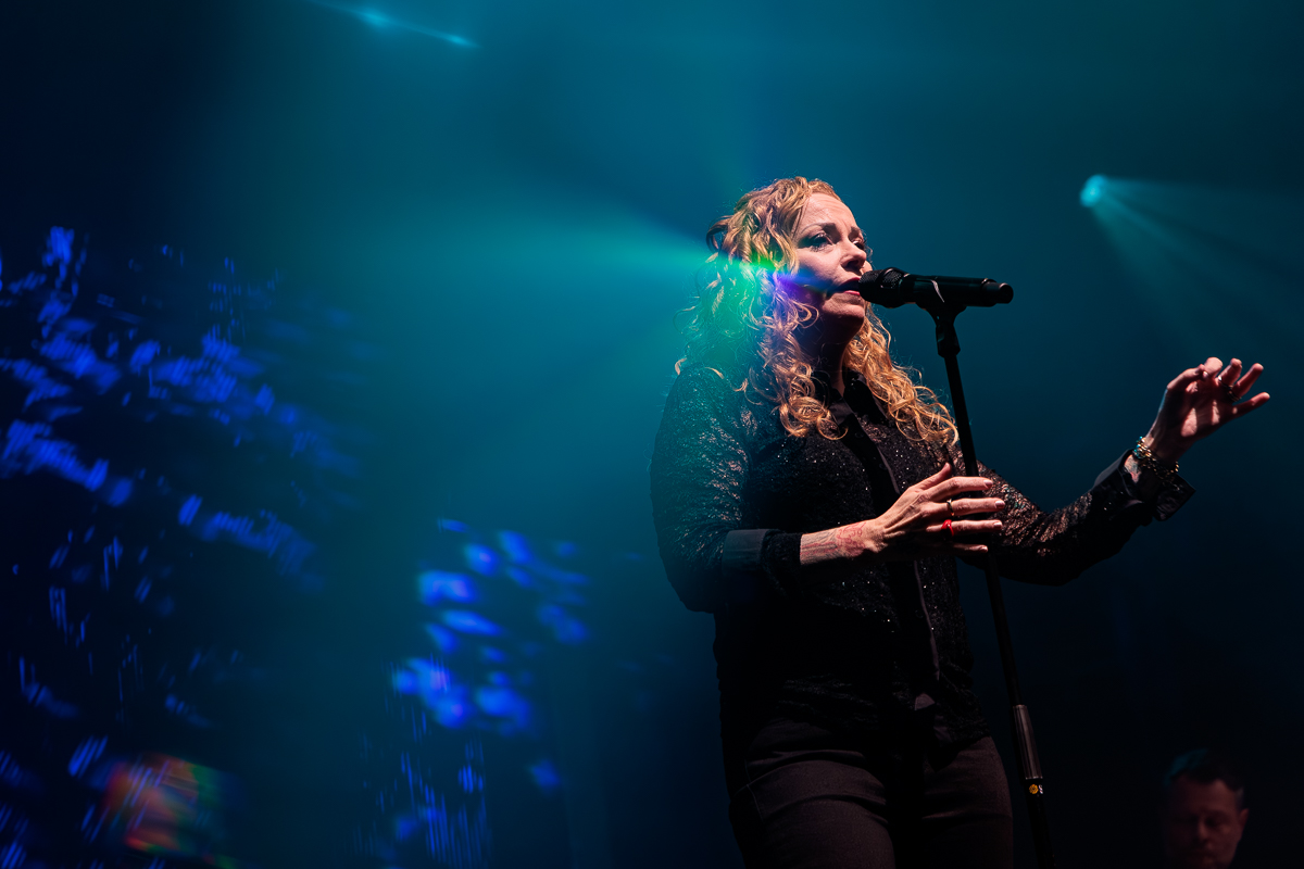 The Gathering @ Paaspop 2026, foto 11, foto's door Peter Smet - FrontView Magazine