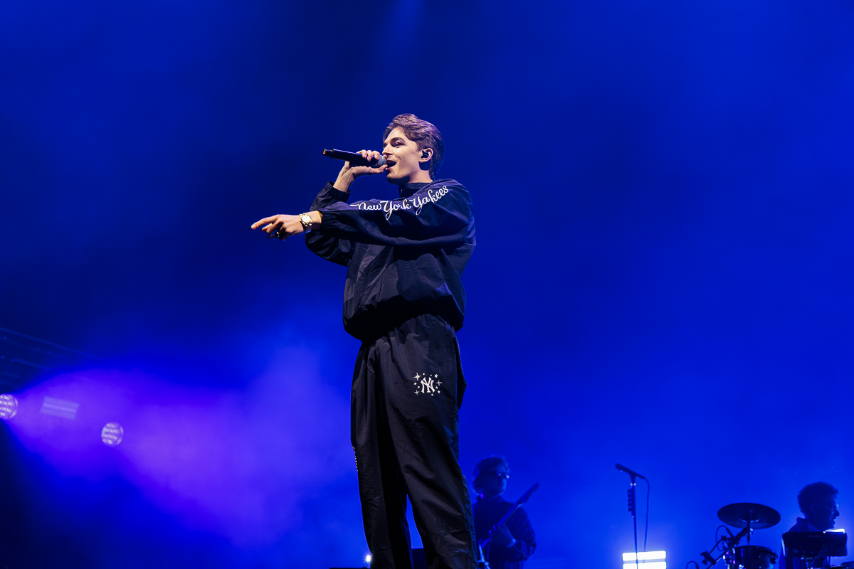 Antoon @ Paaspop 2026, picture 10, photographed by Peter Smet - FrontView Magazine