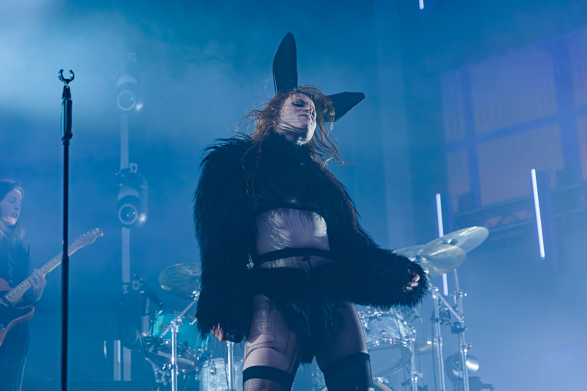 Merol @ Paaspop 2026, picture 13, photographed by Peter Smet - FrontView Magazine