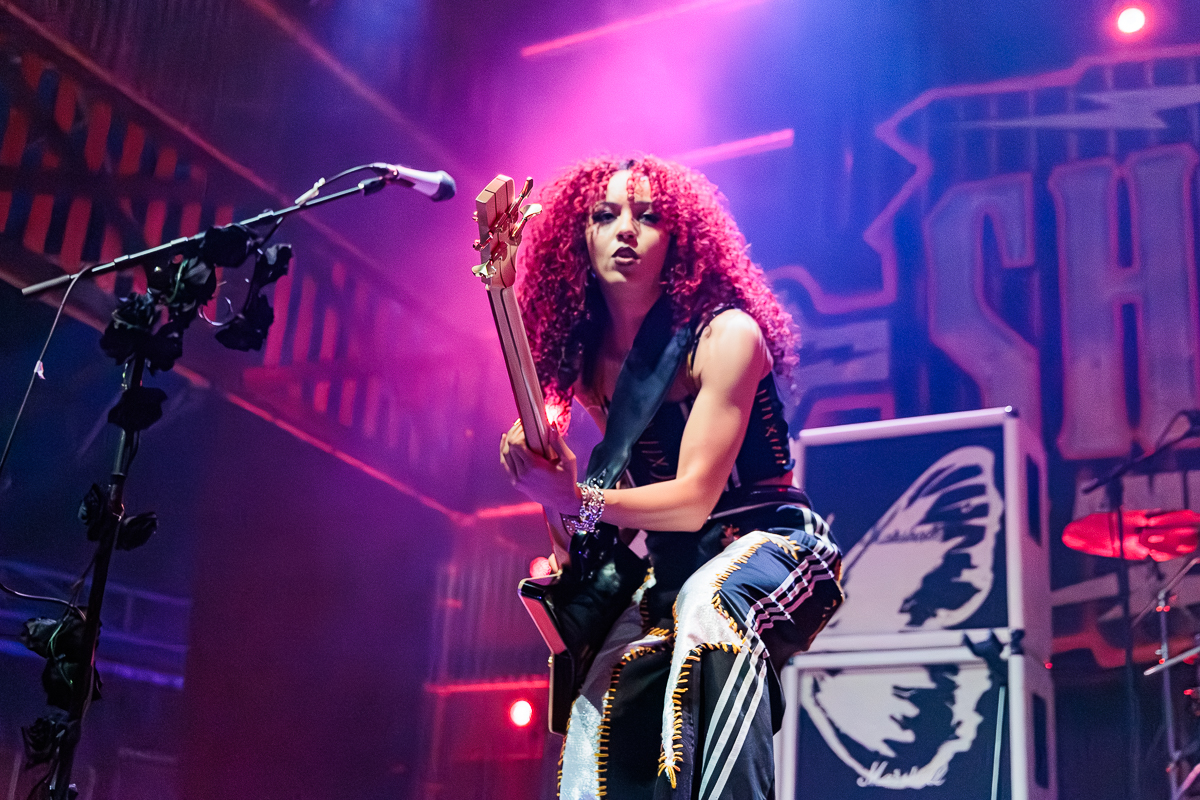 Nova Twins @ Paaspop 2026, picture 1, photographed by Peter Smet - FrontView Magazine