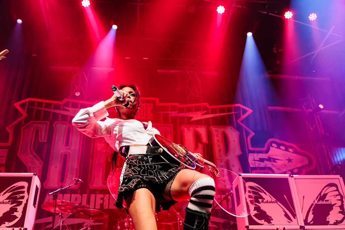 Nova Twins @ Paaspop 2026, picture 5, photographed by Peter Smet - FrontView Magazine