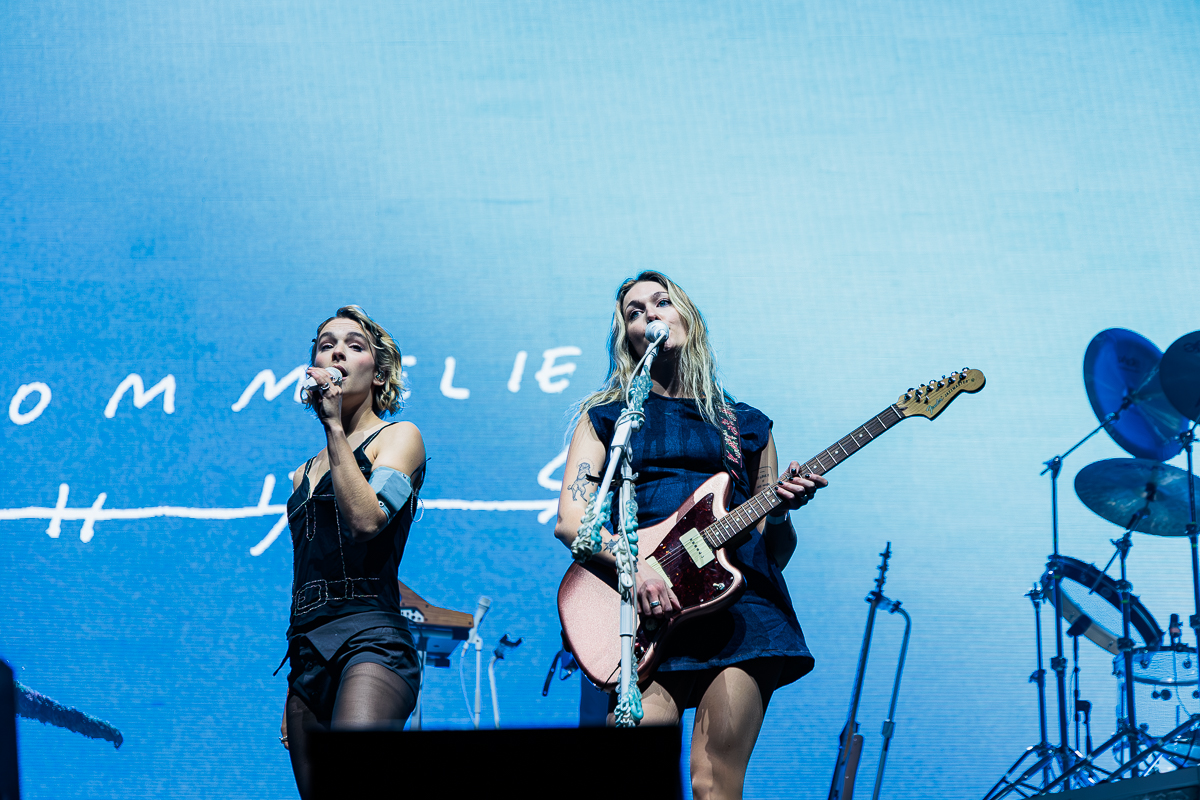 Pommelien Thijs @ Paaspop 2026, picture 12, photographed by Peter Smet - FrontView Magazine