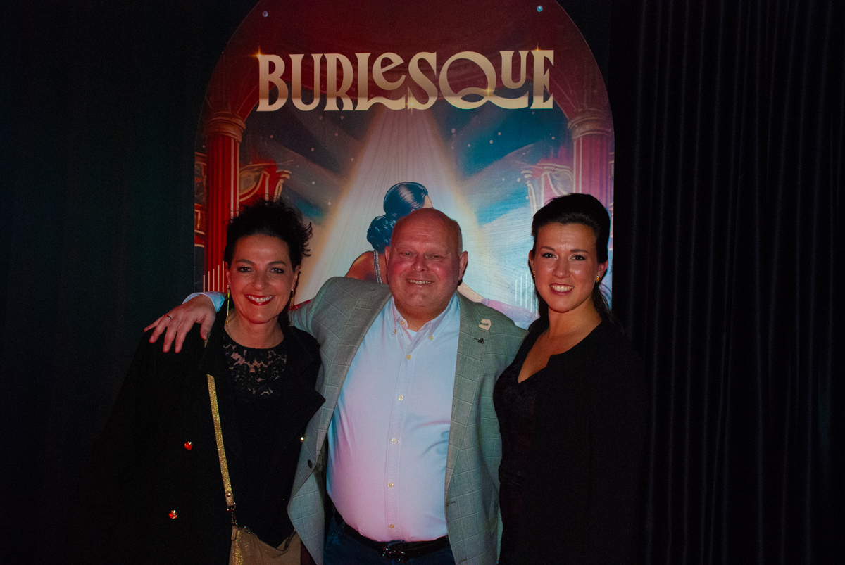 Rode Loper Burlesque 2 @ Het Witte Paard, picture 3, photographed by Peter Minnebo, Luc Lemmens - FrontView Magazine