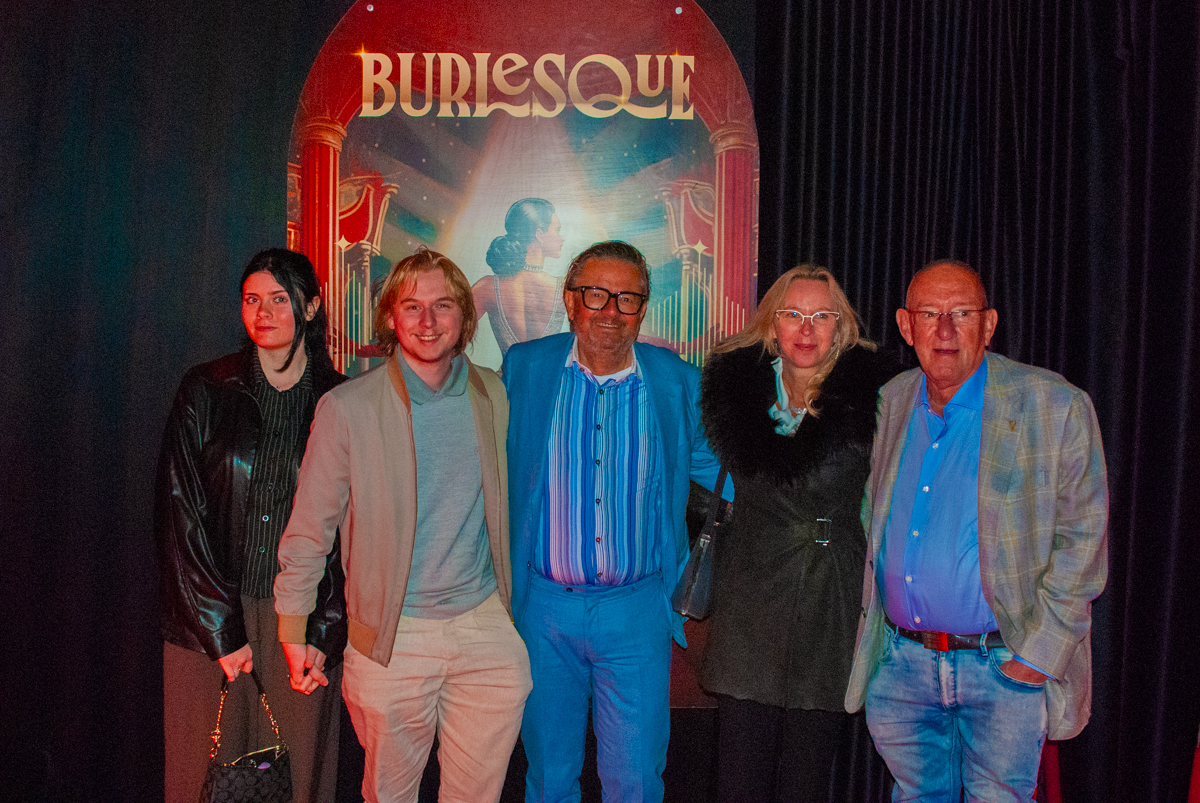 Rode Loper Burlesque 2 @ Het Witte Paard, picture 11, photographed by Peter Minnebo, Luc Lemmens - FrontView Magazine
