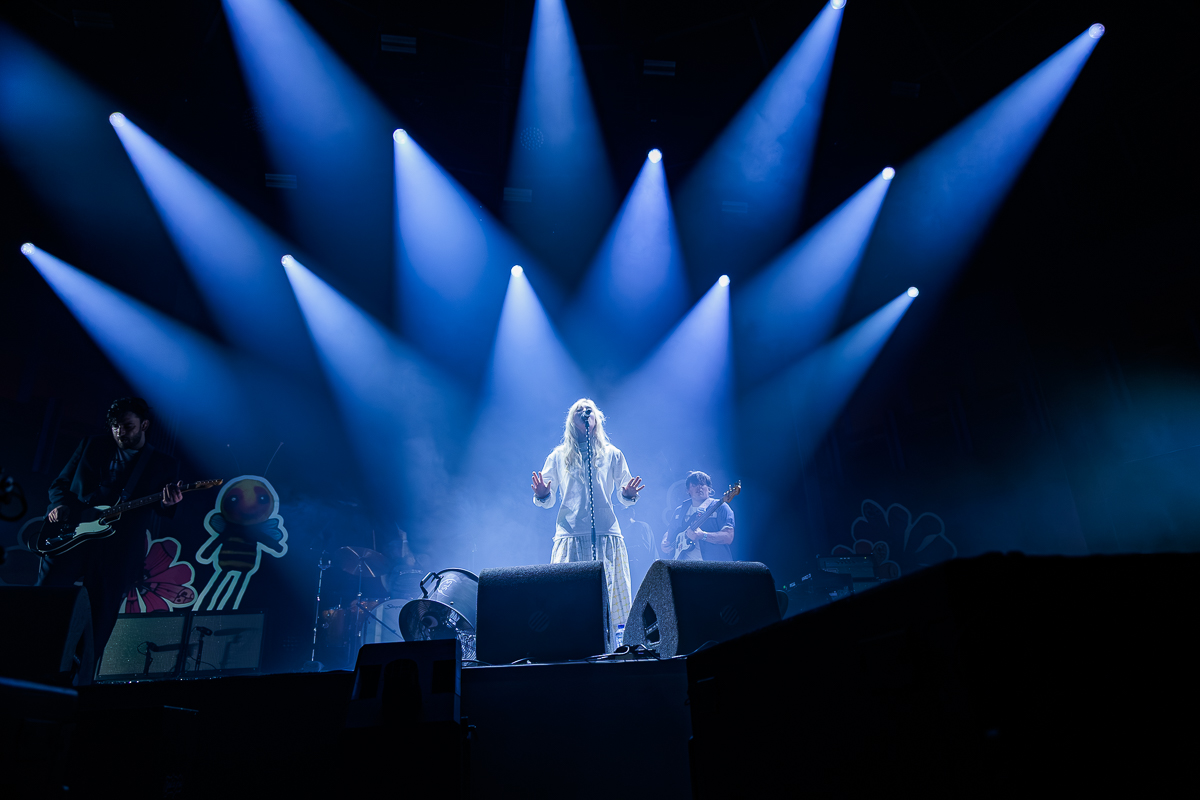 S10 @ Paaspop 2026, picture 9, photographed by Peter Smet - FrontView Magazine