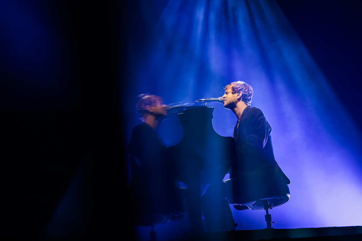 Tom Odell @ Paaspop 2026, picture 3, photographed by Peter Smet - FrontView Magazine