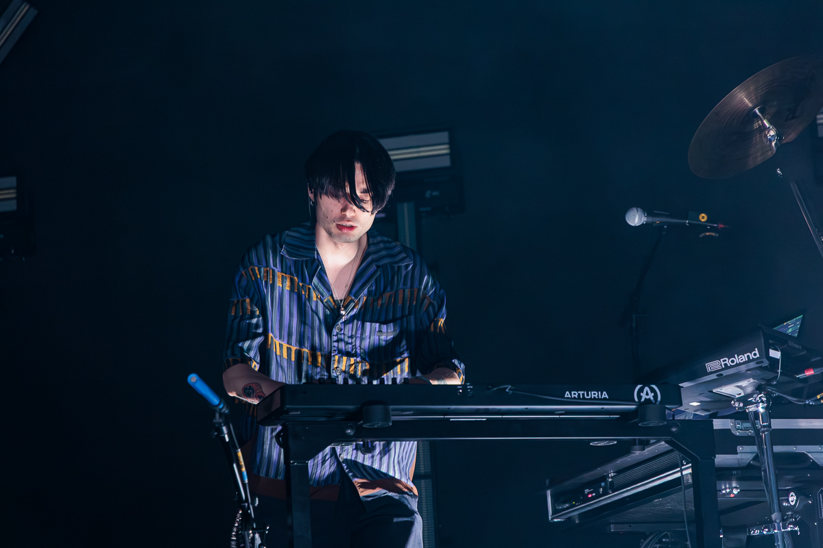 Zwangere Guy @ Paaspop 2026, picture 2, photographed by Peter Smet - FrontView Magazine