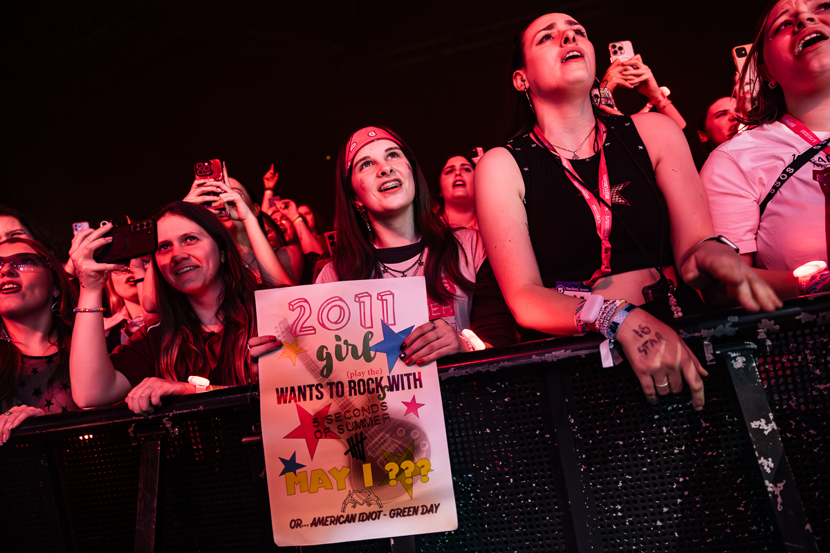 5 Seconds of Summer @ AFAS Dome, foto 13, foto's door Dorien Goetschalckx - FrontView Magazine