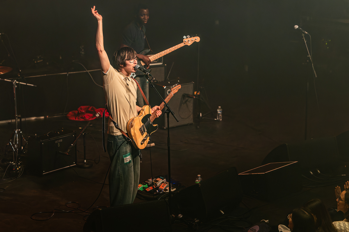 Garage Flower @ AB, picture 5, photographed by David Johnson - FrontView Magazine