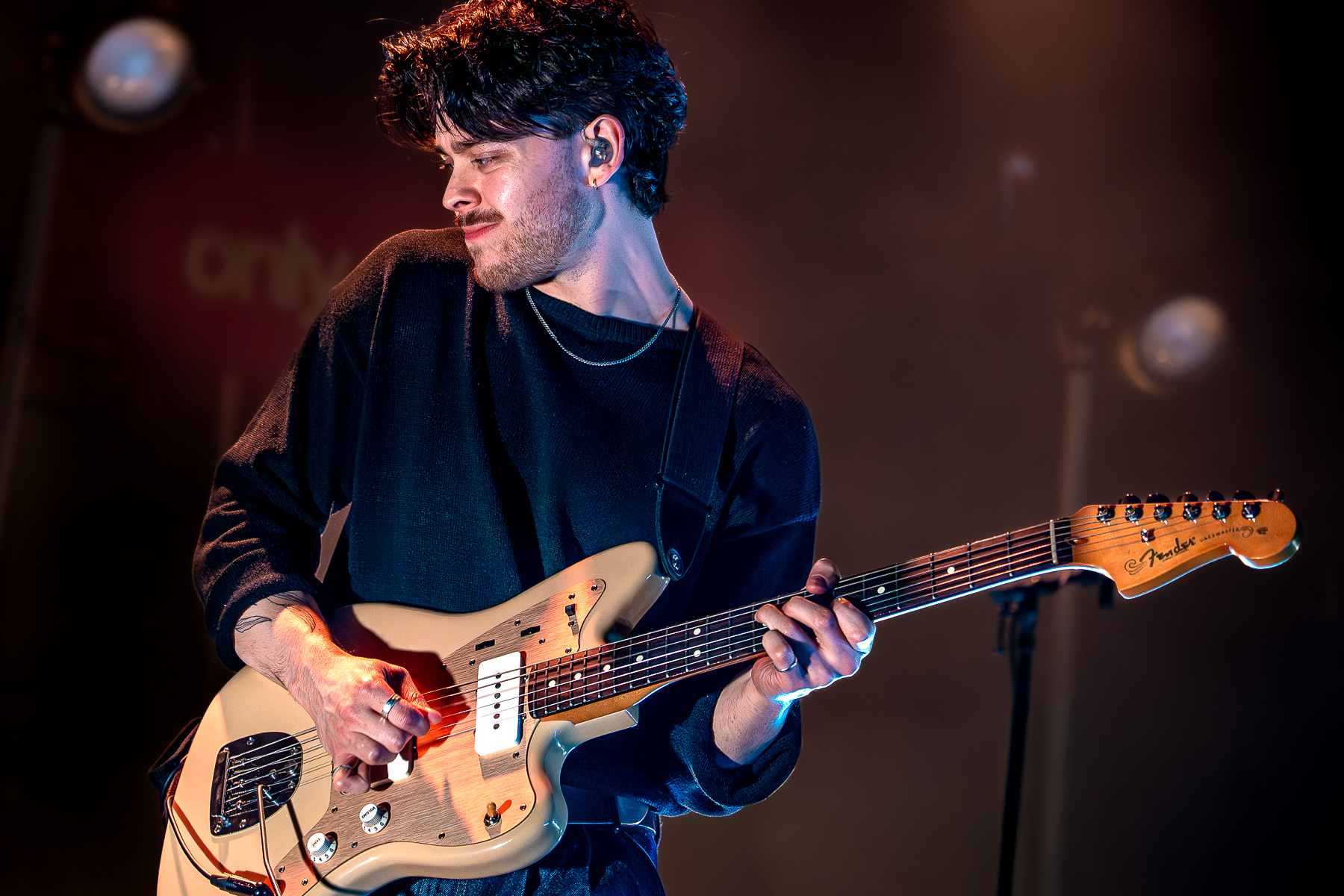 Only The Poets @ Trix, picture 12, photographed by Anoek Houben - FrontView Magazine