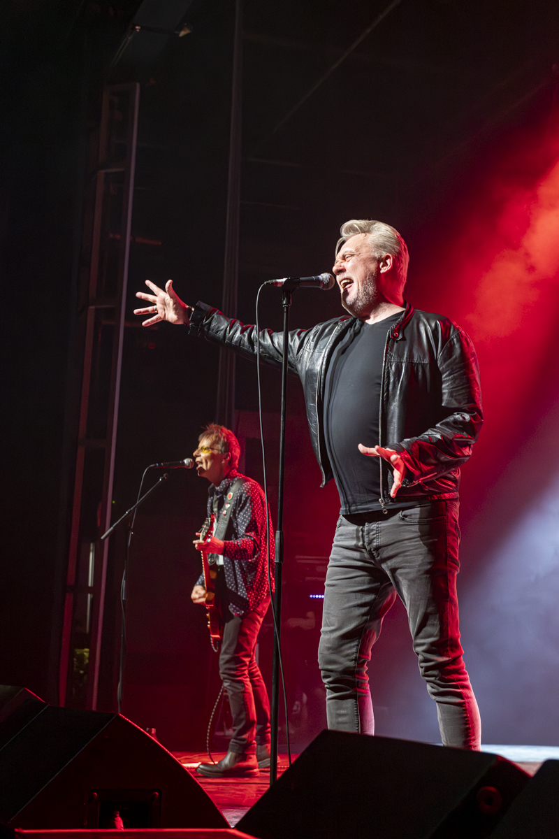 The Undertones @ Trix, picture 10, photographed by Bart Janssens - FrontView Magazine