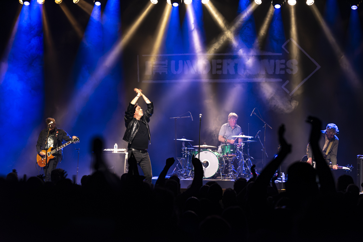 The Undertones @ Trix, picture 17, photographed by Bart Janssens - FrontView Magazine