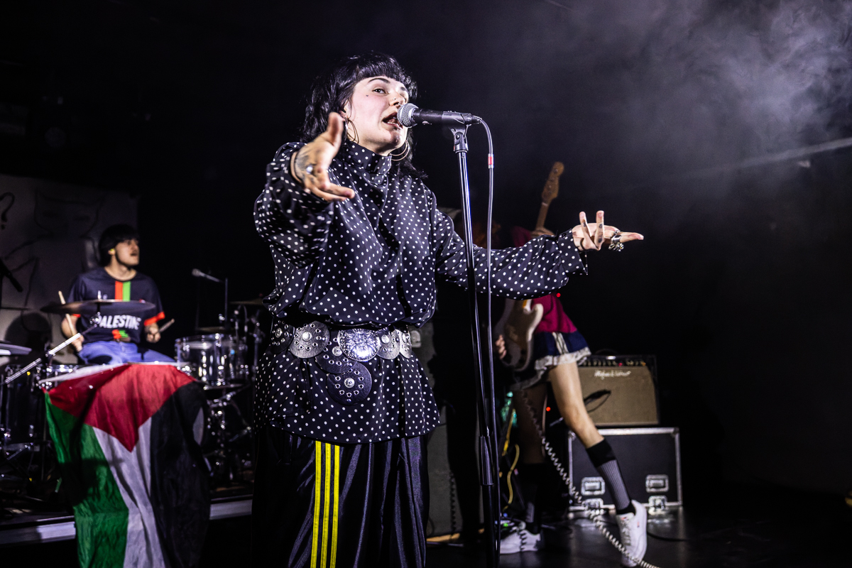 C'est Qui? @ Trix, picture 9, photographed by David Johnson - FrontView Magazine