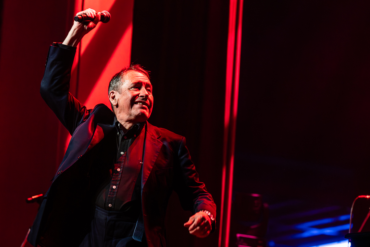 Jools Holland and His Rhythm & Blues Orchestra @ De Roma, picture 4, photographed by Marc Verdonck - FrontView Magazine