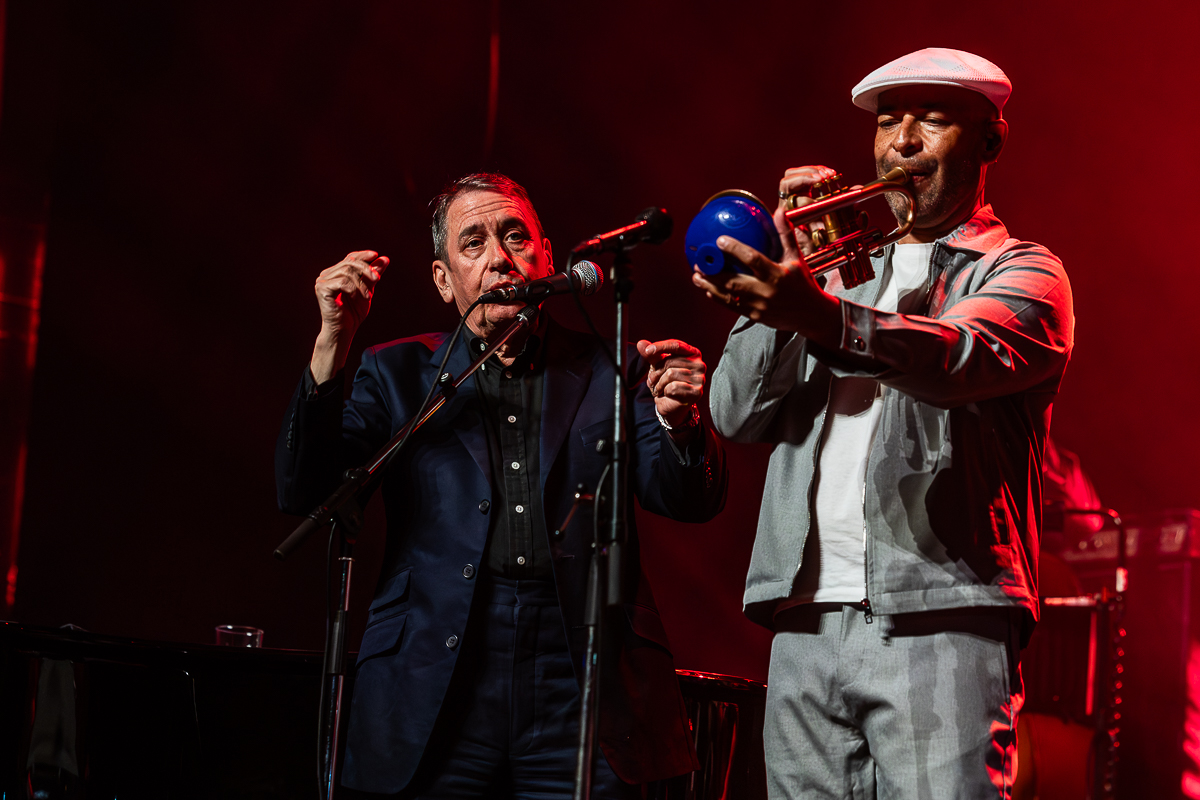 Jools Holland and His Rhythm & Blues Orchestra @ De Roma, picture 6, photographed by Marc Verdonck - FrontView Magazine