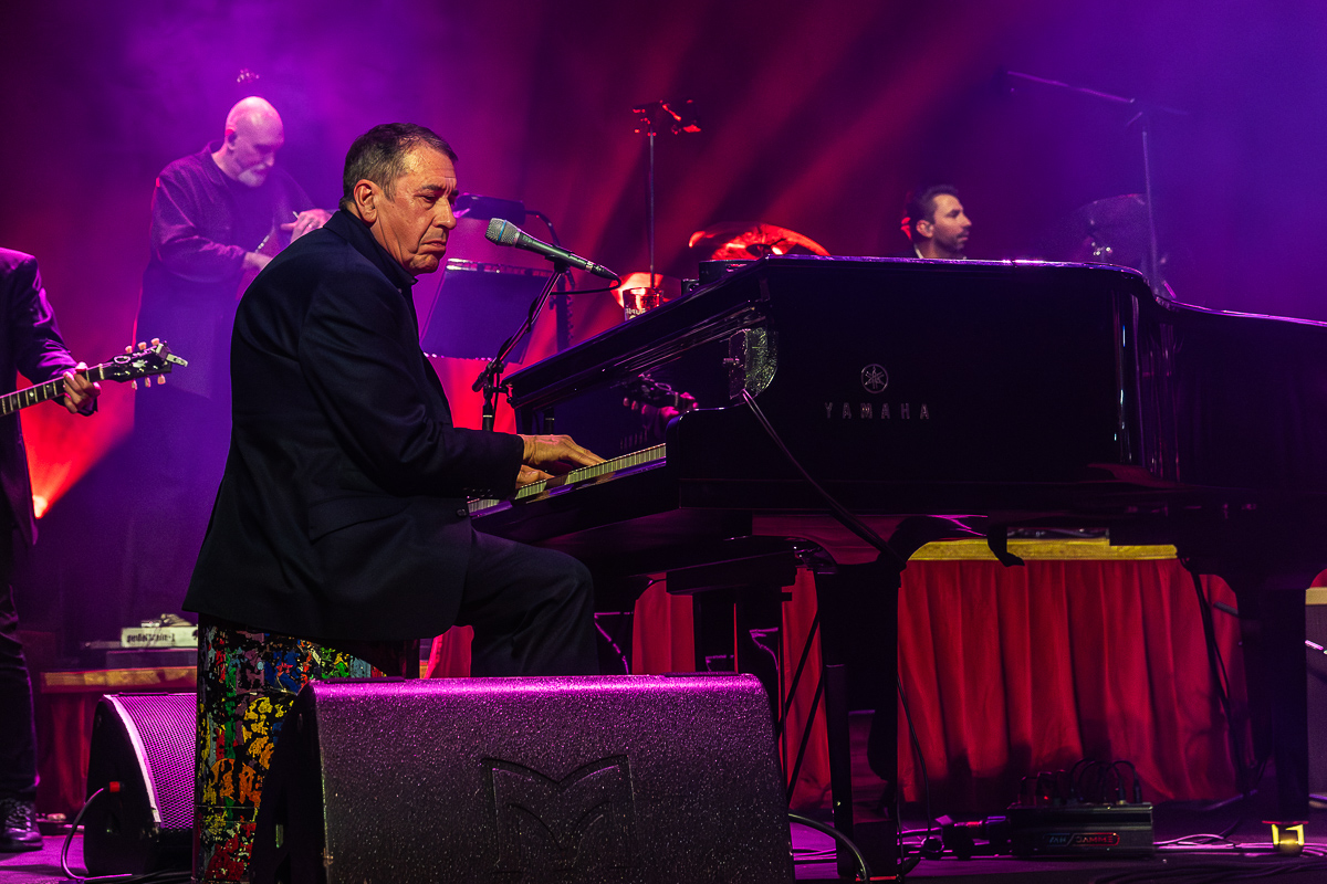 Jools Holland and His Rhythm & Blues Orchestra @ De Roma, picture 14, photographed by Marc Verdonck - FrontView Magazine
