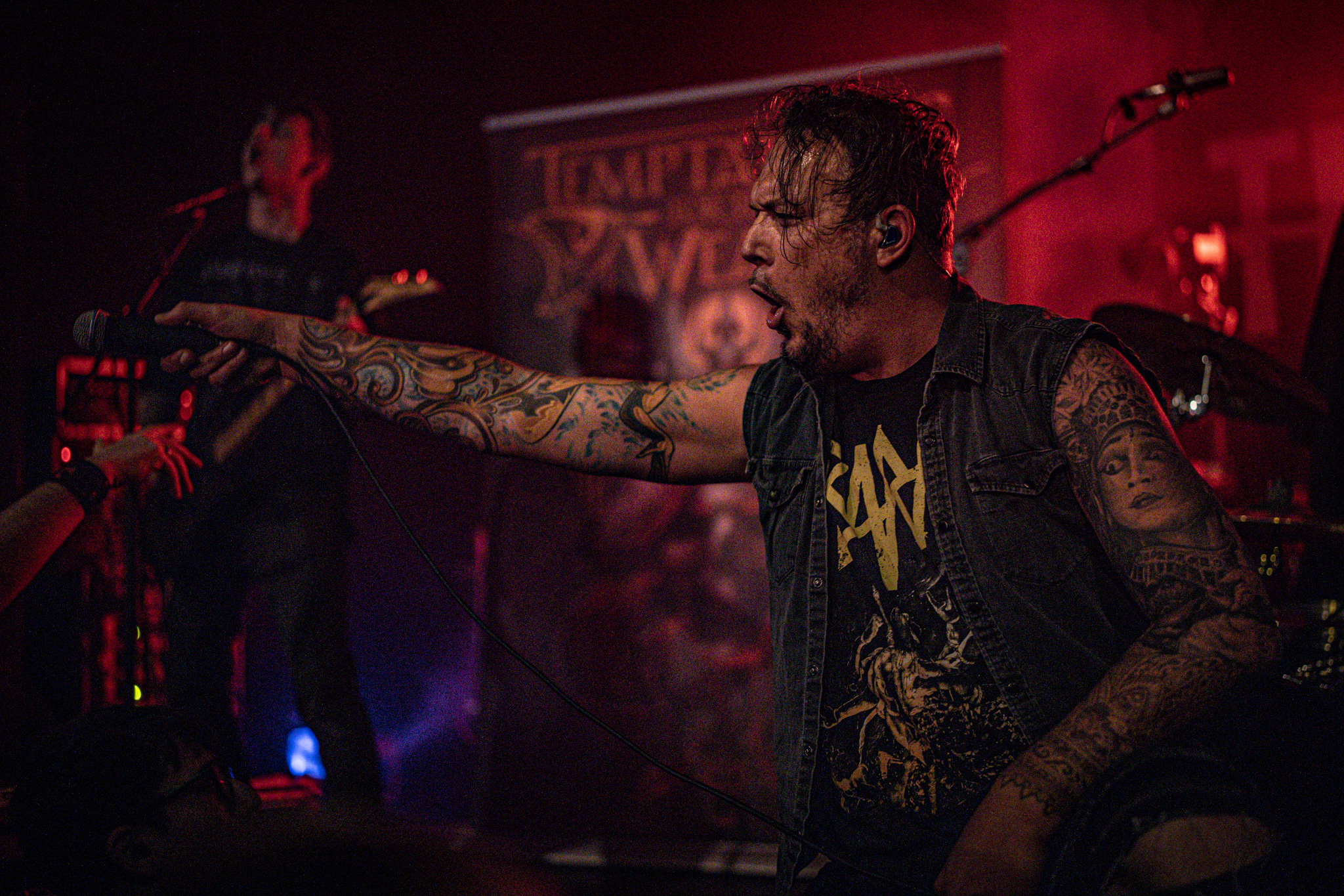 Temptations for the weak @ kavka zappa, picture 1, photographed by Peter Casie - FrontView Magazine