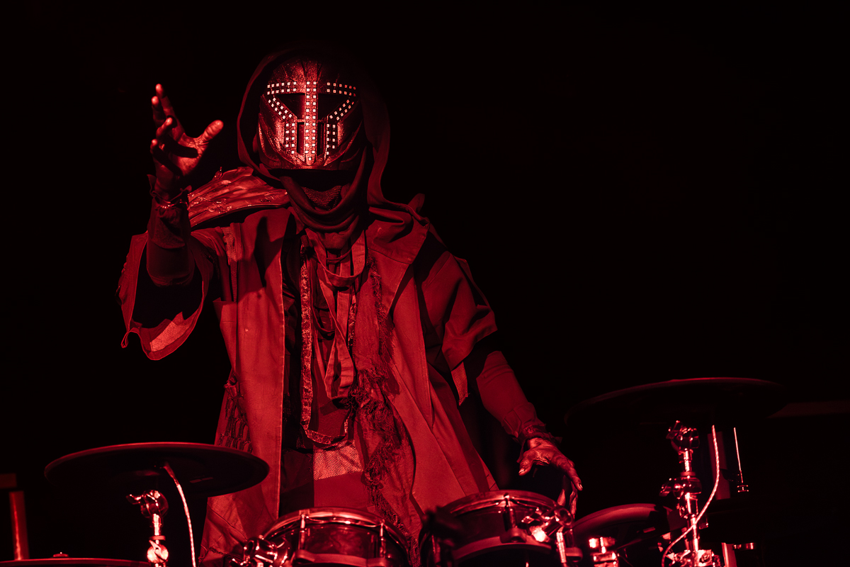 Smash Into Pieces @ 013, picture 7, photographed by Dorien Goetschalckx - FrontView Magazine