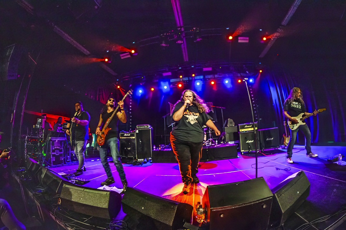 Dallas 1pm @ Hell On Air, picture 4, photographed by Edwin Houdevelt - FrontView Magazine