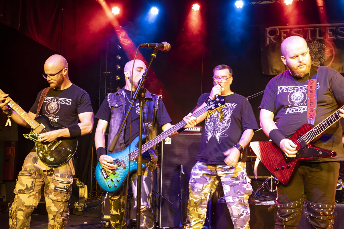 Restless @ Hell on Air, foto 1, foto's door Edwin Houdevelt - FrontView Magazine