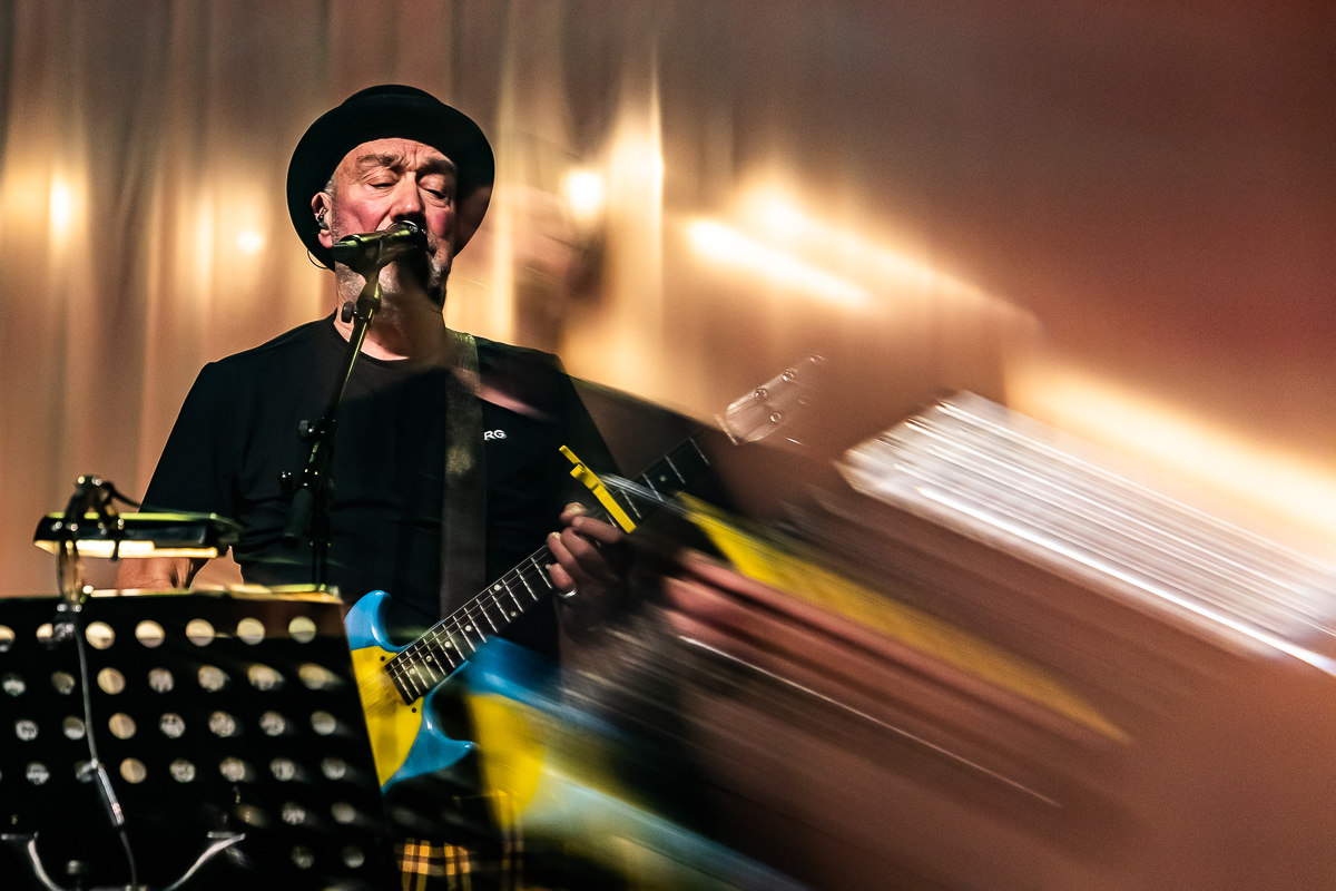 Fischer-Z 50 jaar jubileumconcert @ De Roma, picture 7, photographed by Marc Verdonck - FrontView Magazine