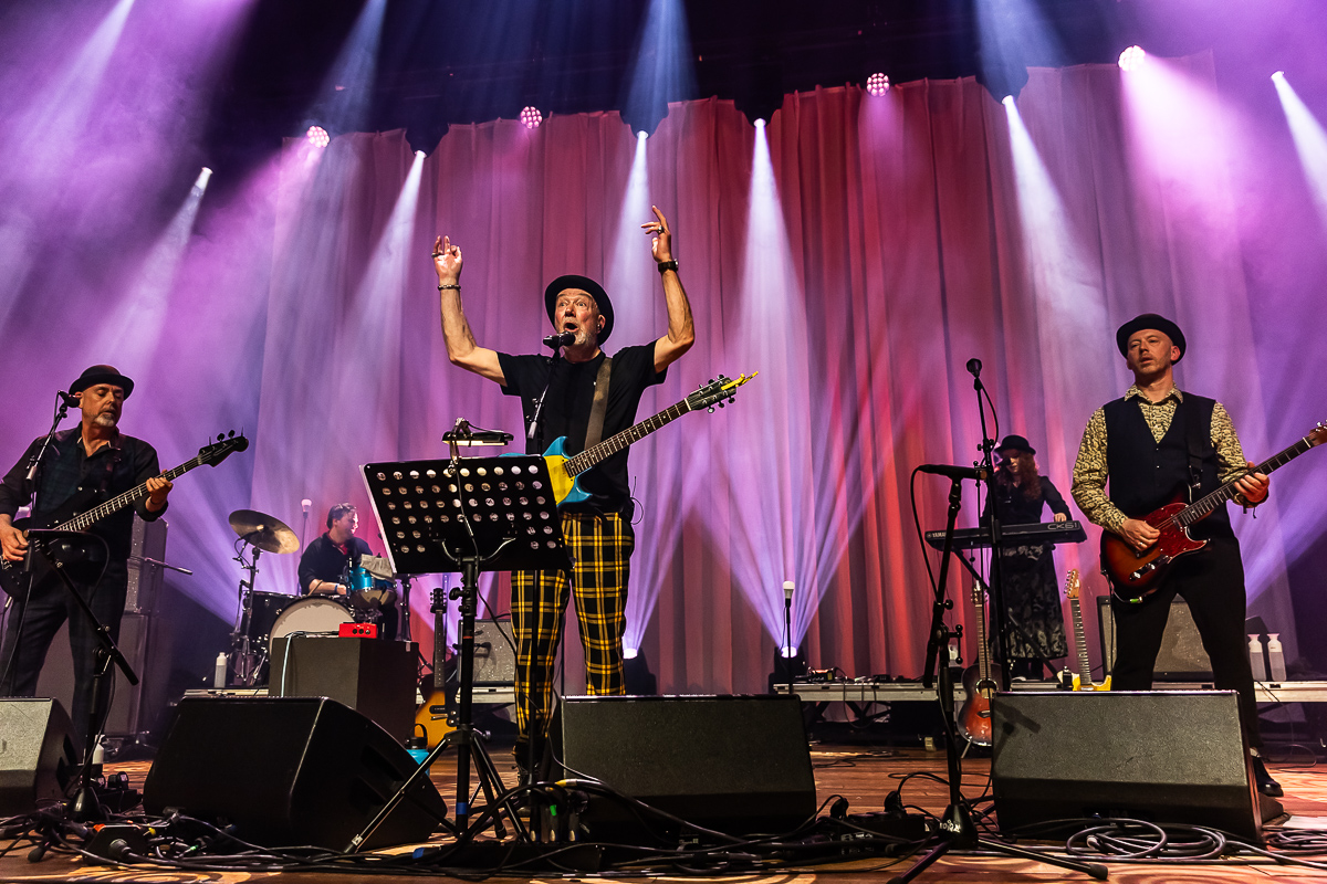 Fischer-Z 50 jaar jubileumconcert @ De Roma, picture 17, photographed by Marc Verdonck - FrontView Magazine